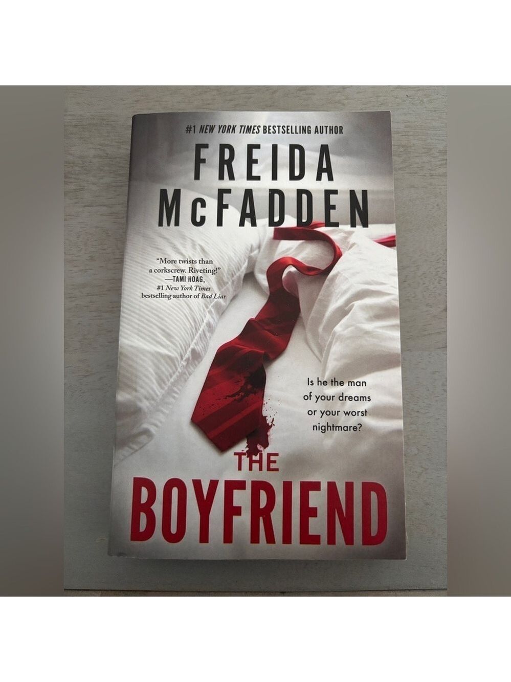 Freida McFadden The Boyfriend Paperback Psychological Thriller